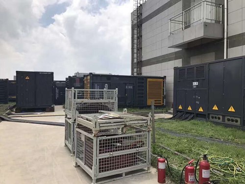 高邑除了定期检查，还有哪些方法可以及时发现接触式转速表探头的磨损？