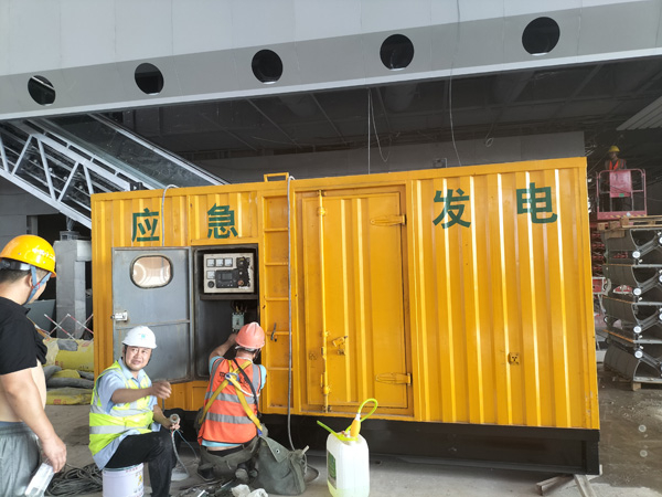 高邑怎样判断空气滤清器是否需要更换？